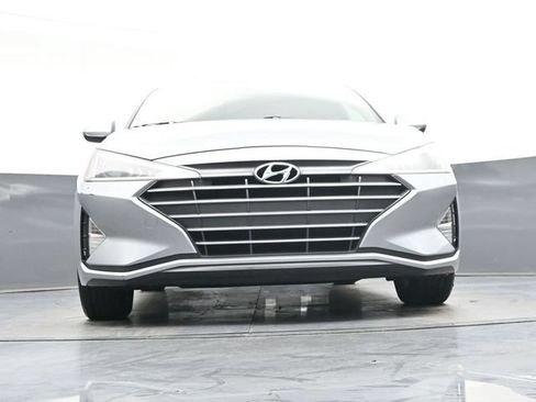 Used 2020 Hyundai Elantra SE FWD image 37