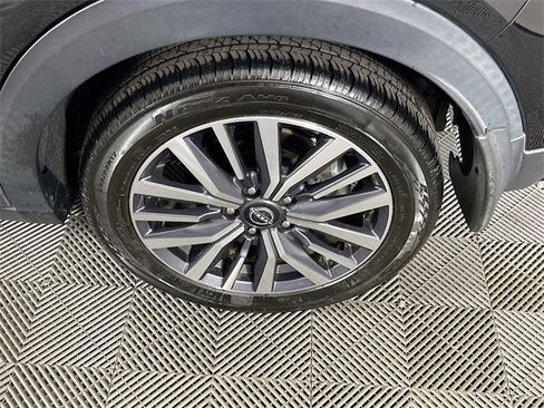 Used 2022 Nissan Kicks SV image 30