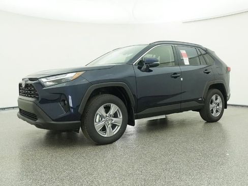 New 2025 Toyota RAV4 XLE image 17