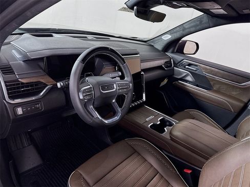 New 2026 GMC Acadia Denali Ultimate w/ LPO, Floor Liner Package image 4