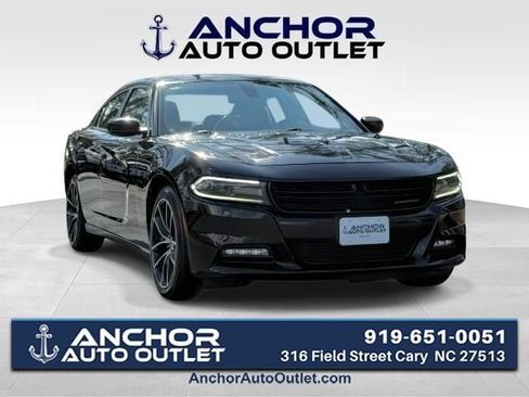 Used 2018 Dodge Charger R/T image 1