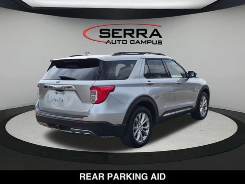 Used 2020 Ford Explorer XLT w/ Equipment Group 202A AWD/4WD image 13