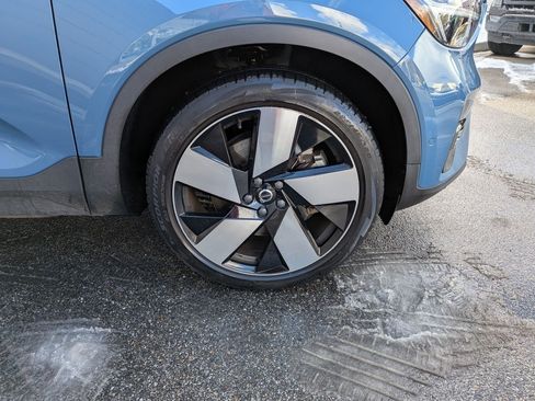 Certified 2023 Volvo C40 P8 Recharge Ultimate w/ Protection Package Premier image 32