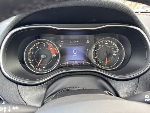 Certified 2023 Jeep Cherokee Trailhawk w/ Premium Leather Package image 21