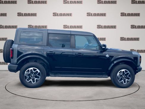 Used 2023 Ford Bronco Outer Banks AWD/4WD image 6