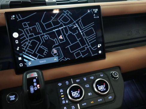 Used 2023 Land Rover Defender 110 V8 image 25