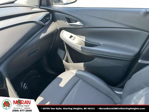 Certified 2023 Buick Encore GX Preferred FWD image 30