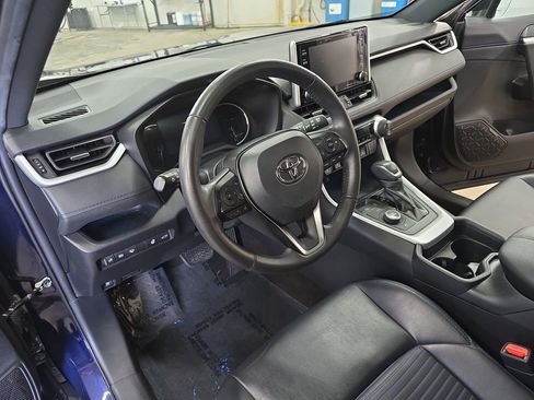 Used 2020 Toyota RAV4 XSE w/ XSE Grade Weather Package AWD/4WD image 16