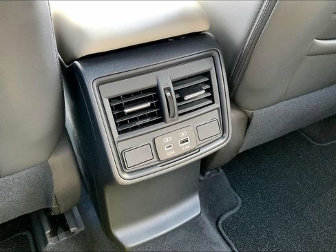 Certified 2026 Subaru Forester Premium AWD/4WD image 10