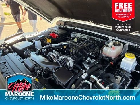 Used 2024 Jeep Gladiator Rubicon w/ Convenience Group AWD/4WD image 12