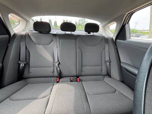 Used 2025 Kia K4 FWD image 36