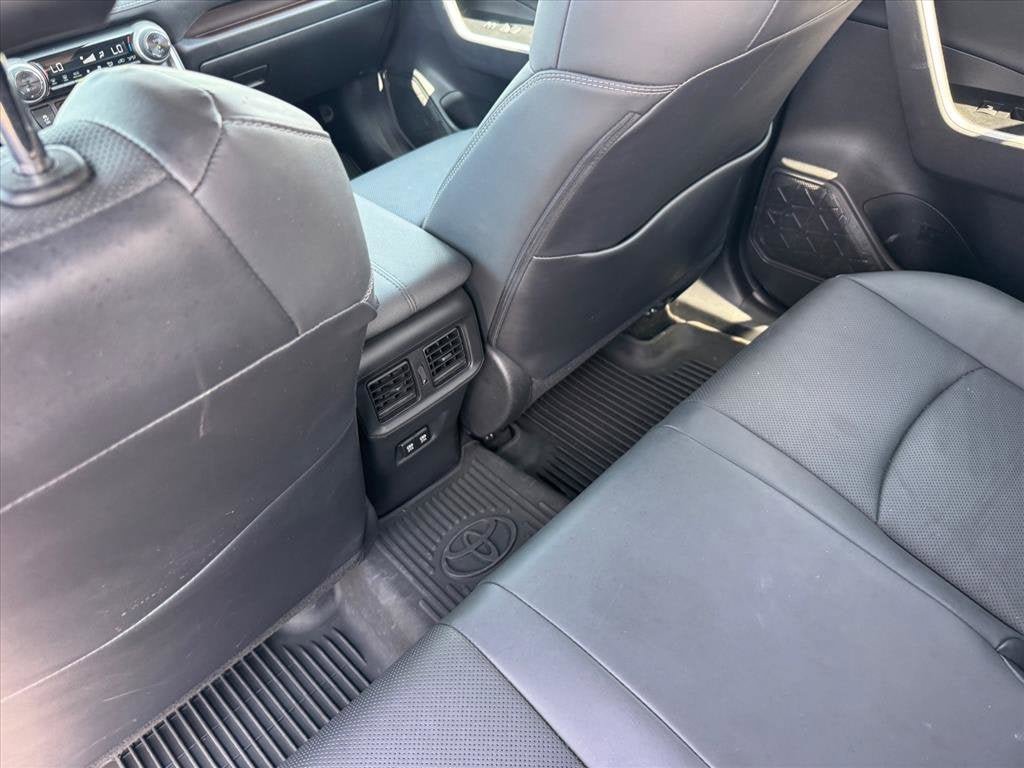 Used 2021 Toyota RAV4 Limited AWD/4WD image 16