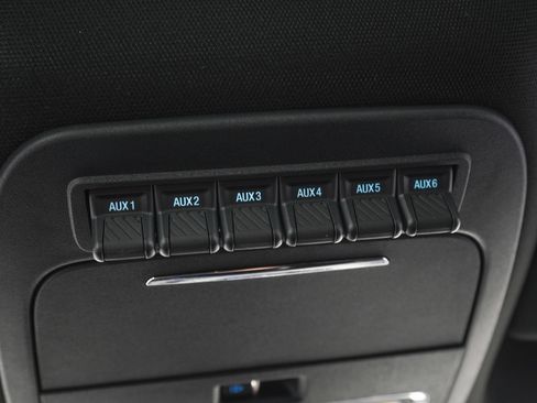 Used 2023 Ford F450 Platinum w/ FX4 Off-Road Package image 27