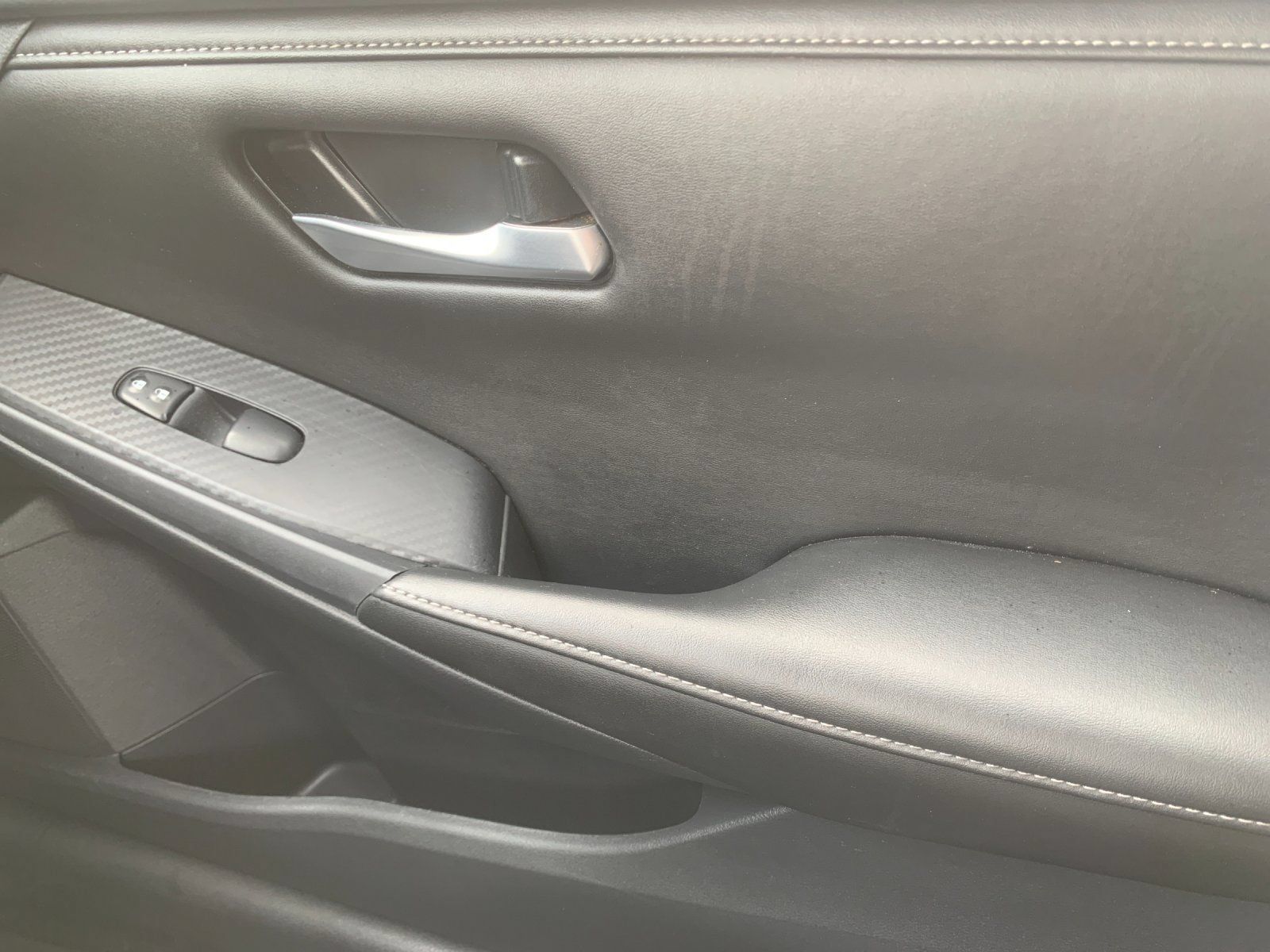Used 2025 Nissan Sentra SV FWD image 20