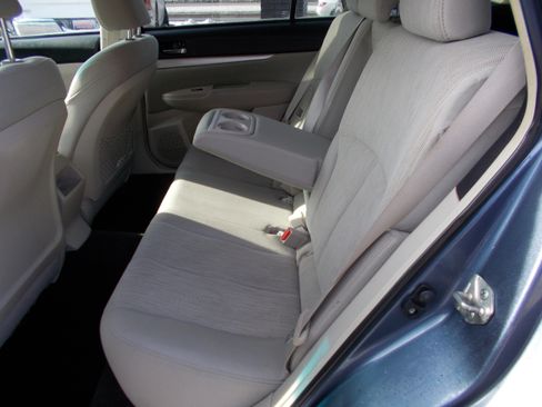 Used 2013 Subaru Outback 2.5i Premium image 10