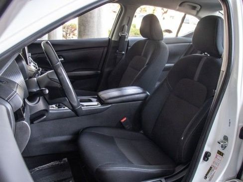 Used 2022 Nissan Sentra SV FWD image 10