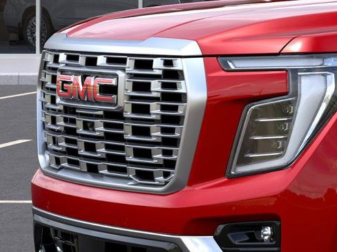 New 2026 GMC Yukon Denali AWD/4WD image 13
