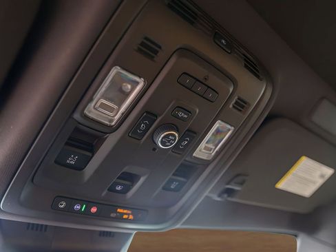 Used 2021 Cadillac Escalade ESV Sport w/ Driver Assist Tech Package image 21