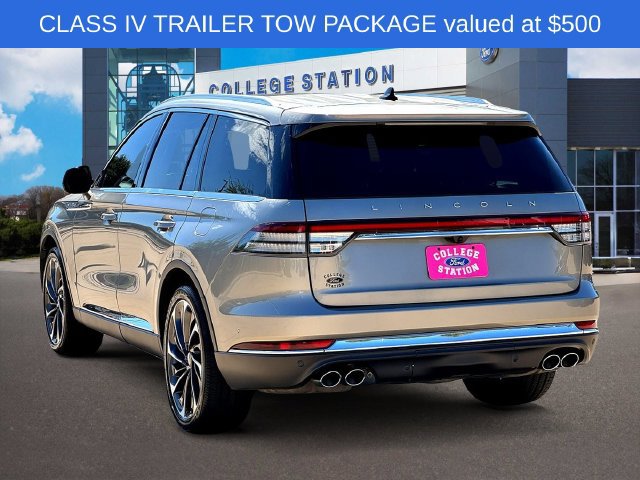 Used 2023 Lincoln Aviator Reserve w/ Equipment Group 201A RWD image 4