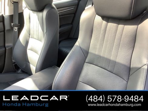 Used 2018 Honda Accord Touring image 20