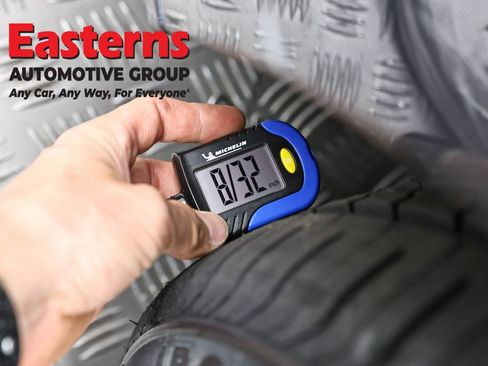 Used 2018 Tesla Model 3 Long Range image 22