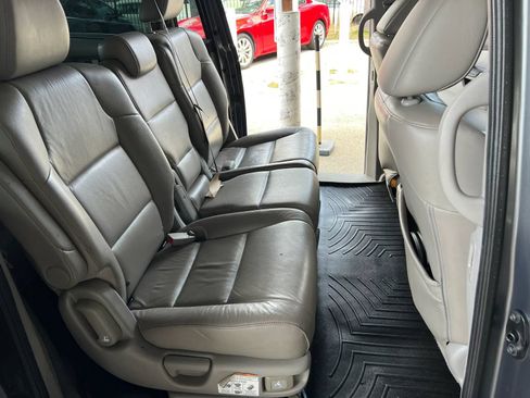 Used 2013 Honda Odyssey Touring image 11
