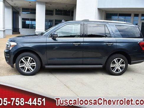 Used 2024 Ford Expedition Limited AWD/4WD image 6