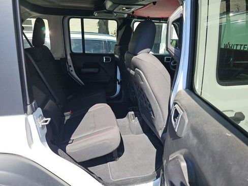 Used 2019 Jeep Wrangler Unlimited Rubicon w/ Steel Bumper Group AWD/4WD image 11