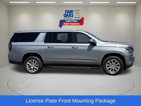 Used 2024 Chevrolet Suburban Premier AWD/4WD image 6