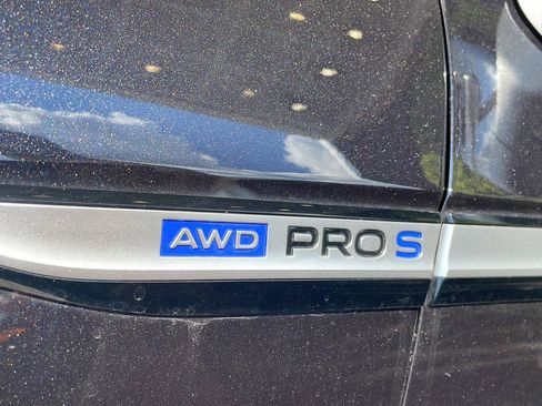 Used 2023 Volkswagen ID.4 Pro S AWD/4WD image 7