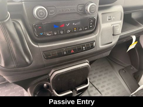 New 2026 RAM ProMaster 3500 w/ Premium Convenience Group FWD image 17