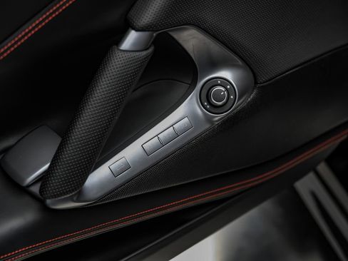 Used 2019 Ferrari 812 Superfast RWD image 43