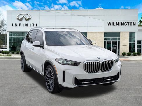 Used 2024 BMW X5 sDrive40i w/ Parking Assistance Package RWD image 1
