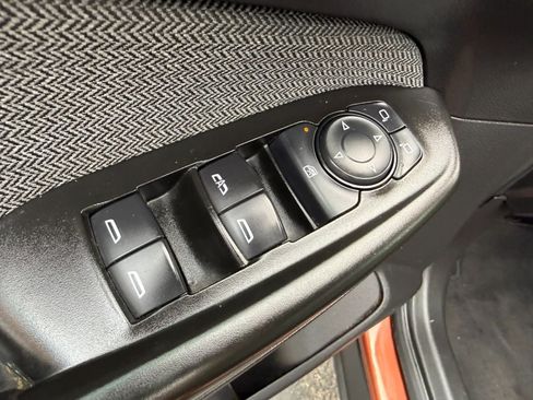 Used 2021 Chevrolet TrailBlazer LT w/ Convenience Package FWD image 36