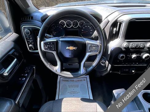 Used 2022 Chevrolet Silverado 1500 LT AWD/4WD image 5