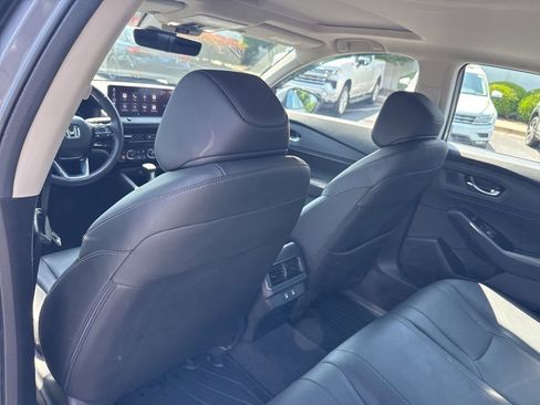 Used 2024 Honda Accord Touring image 12