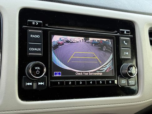 Used 2018 Honda HR-V LX image 23