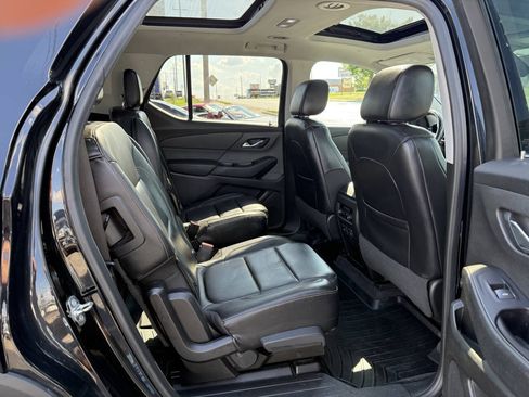 Used 2018 Chevrolet Traverse LT FWD image 10