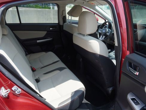 Used 2016 Subaru Crosstrek 2.0i Premium image 7