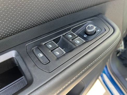 Certified 2025 Volkswagen Atlas SEL Premium R-Line image 13