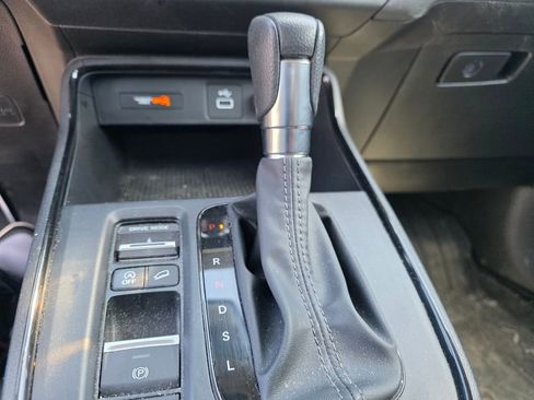 Used 2023 Honda CR-V LX image 19