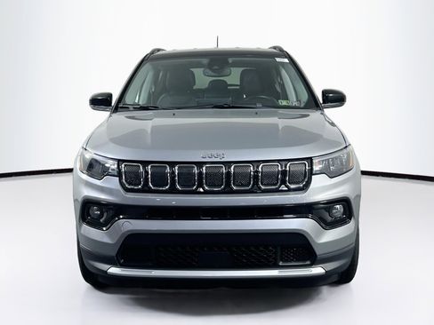 Used 2022 Jeep Compass Limited AWD/4WD image 2