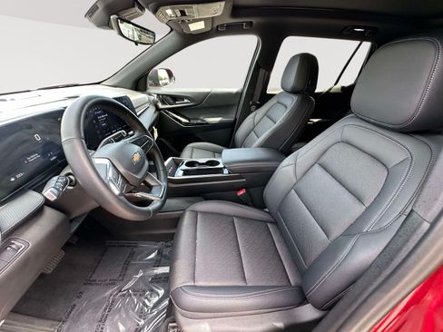 Used 2025 Chevrolet Equinox LT w/ Convenience Package II FWD image 25