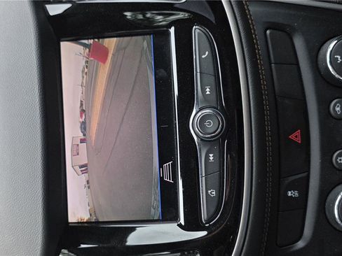 Used 2020 Chevrolet Trax LS FWD image 4