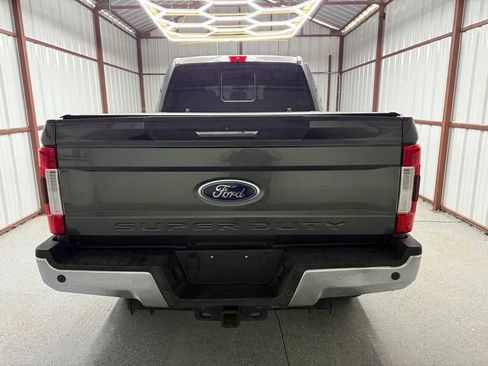 Used 2017 Ford F250 Lariat w/ Chrome Package AWD/4WD image 5