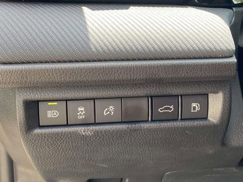 Used 2025 Toyota Camry SE w/ Convenience Package FWD image 30