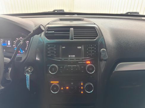 Used 2016 Ford Explorer 4WD Police Interceptor image 18