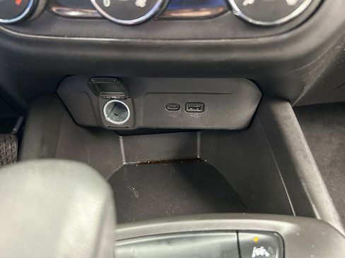 Used 2024 Chevrolet Trax LS image 23