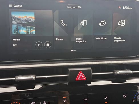 New 2026 Kia Sportage LX FWD image 24