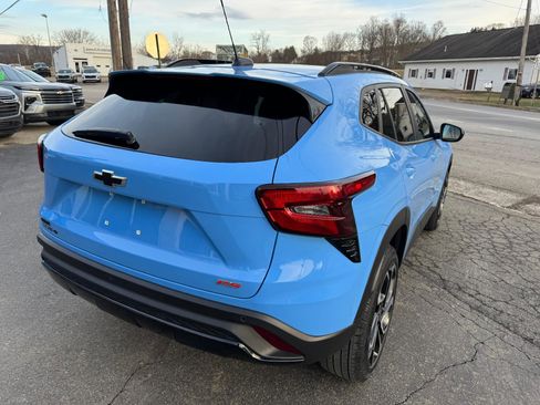 Used 2024 Chevrolet Trax RS w/ Driver Confidence Package image 10